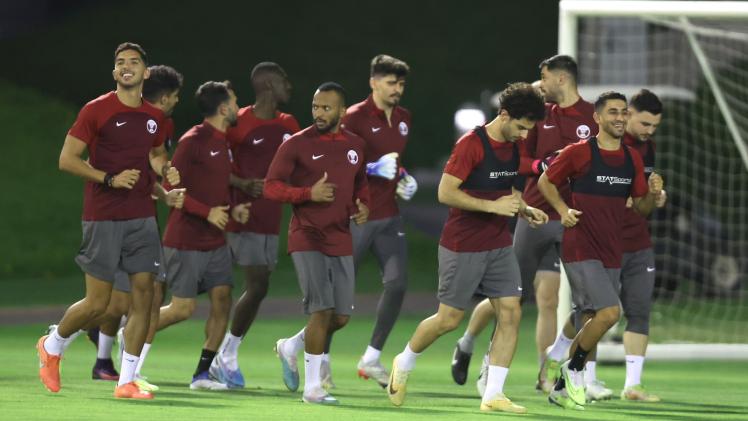 جانب من تدريبات العنابي