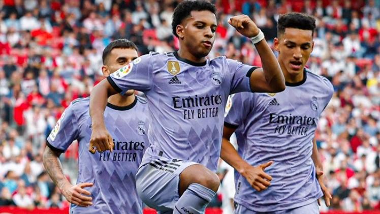 احتفال رودريجو خلال مباراة ريال مدريد وإشبيلية