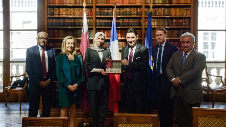 جانب من لقاء سعادة السيدة لولوة بالبرلمانيين الفرنسيين