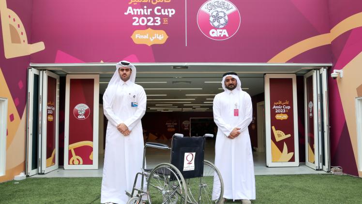 خلال تسليم الكراسي