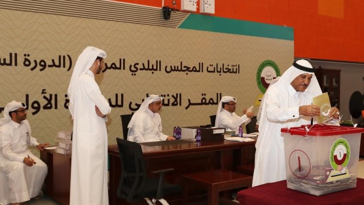 جانب من سير العملية الانتخابية