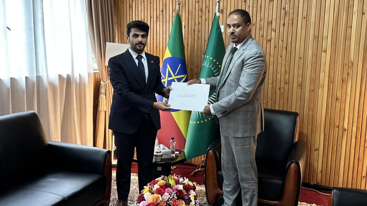 خلال تسليم الرسالة الخطية