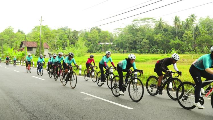 سباق الصداقة للدراجات