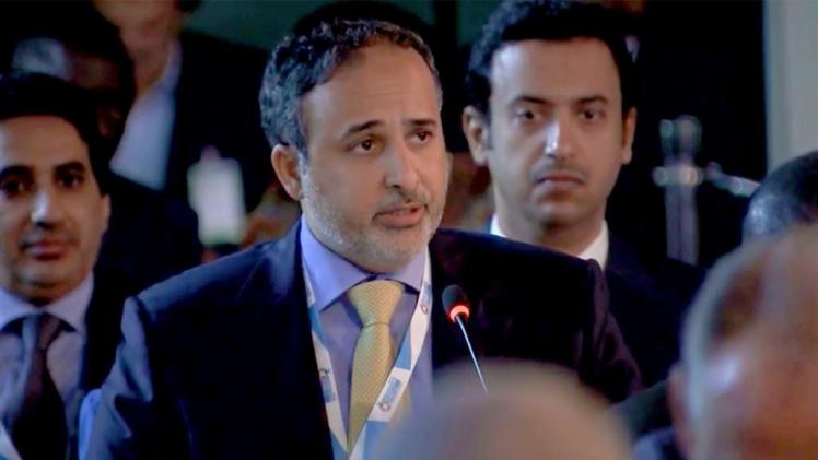 جانب من مشاركة سعادة وزير البلدية في الحلقة النقاشية