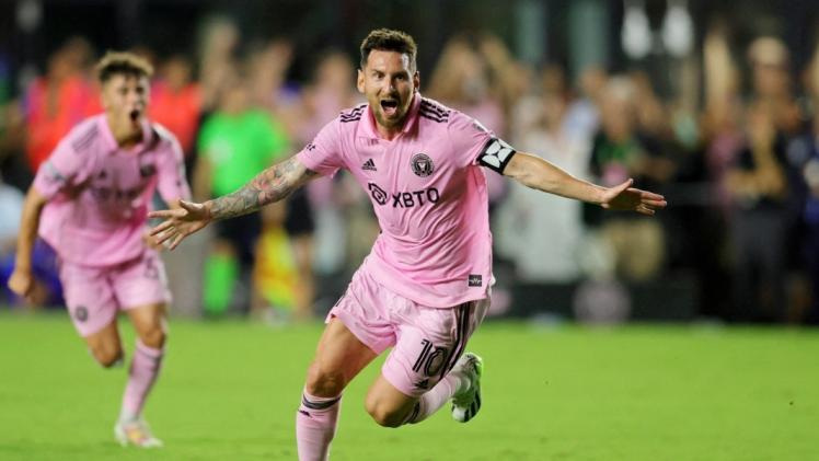 ليونيل ميسي بقميص إنتر ميامي