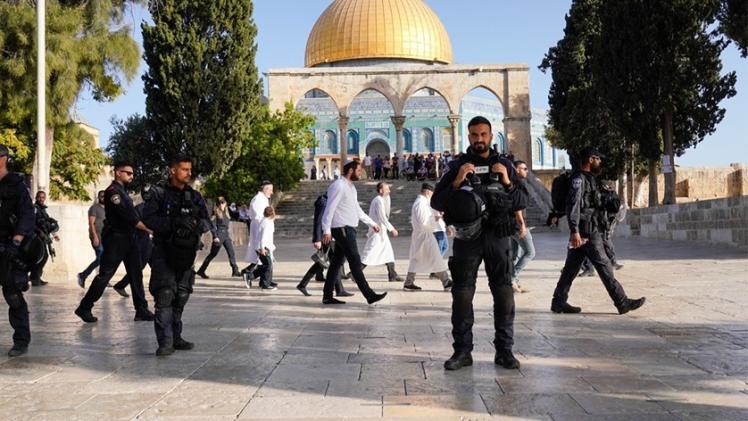 اقتحامات مستمرة للمسجد الأقصى