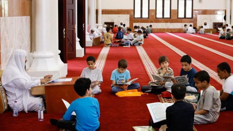 جانب من البرنامج التوعوي