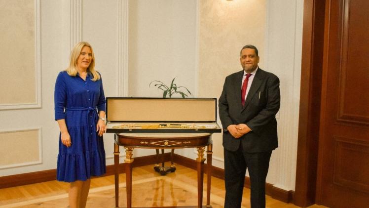 على هامش اللقاء