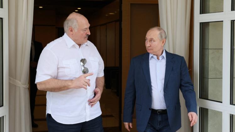 الرئيس الروسي بوتين والرئيس البيلاروسي ألكسندر لوكاشينكو