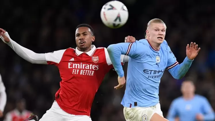 مباراة سابقة بين مانشستر سيتي وأرسنال