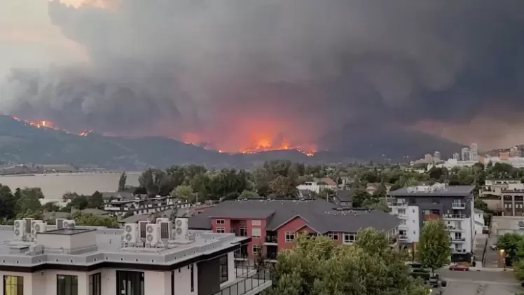 حرائق الغابات تسببت بإخلاء مدن بأكملها في كندا