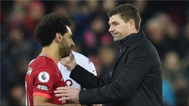 ستيفن جيرارد ومحمد صلاح