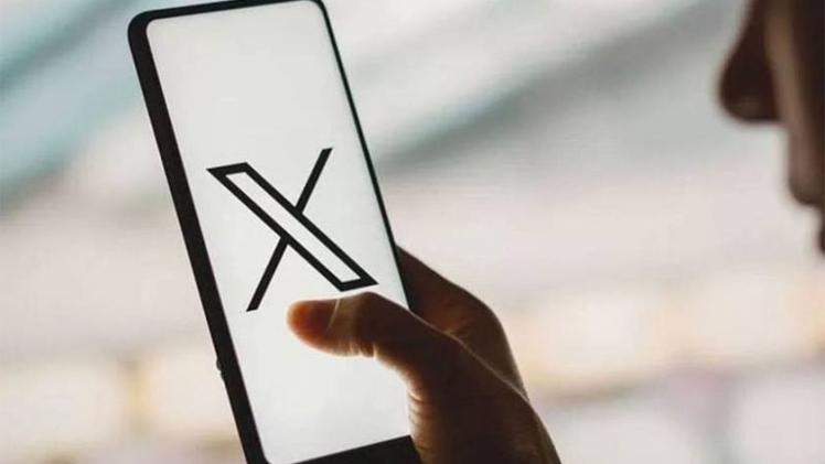 تطبيق "إكس"