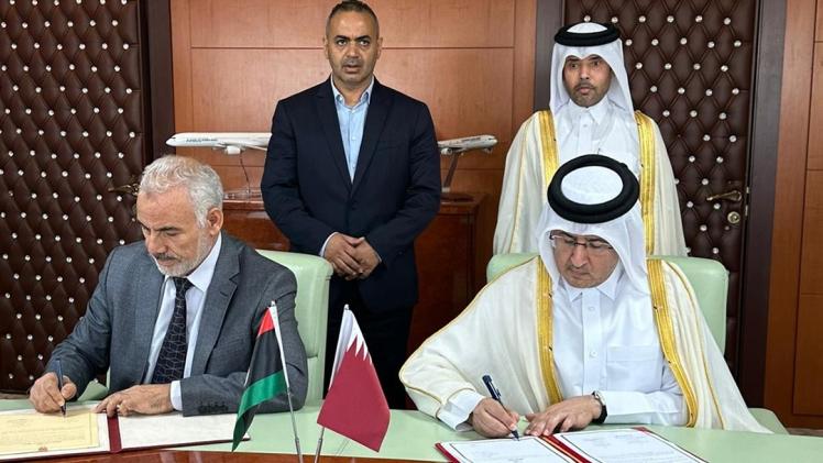 جانب من توقيع الاتفاقية