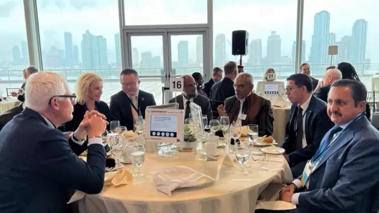 سعادة الشيخ خليفة بن جاسم آل ثاني رئيس غرفة قطر أثناء المنتدى