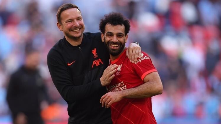 النجم المصري محمد صلاح مع لبيب لايندرز