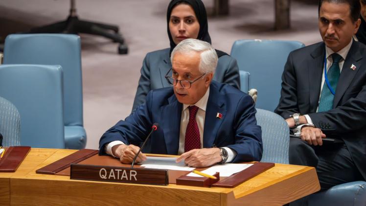سعادة وزير الدولة للشؤون الخارجية خلال مشاركته بالجلسة
