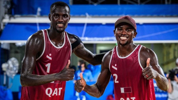 لاعبا العنابي