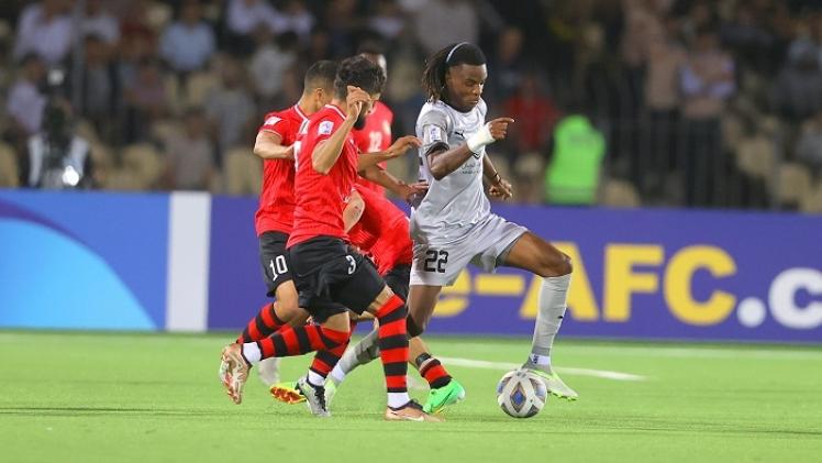 مباراة الدحيل والاستقلال.jpeg