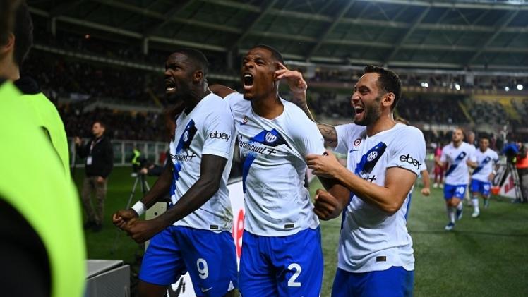 احتفال لاعبو إنتر ميلان