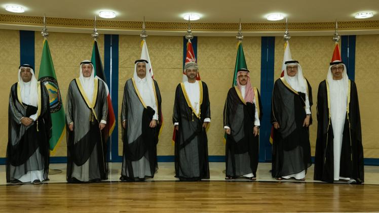 صورة جماعية على هامش الاجتماع