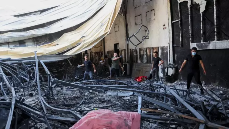 قاعة الاحتفال بعد الحريق