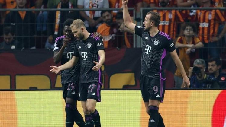 احتفال لاعبو بايرن ميونخ