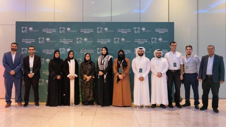 المشاركون في الندوة