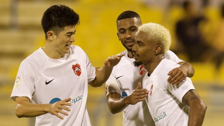 احتفال لاعبو الريان بأحد الأهداف خلال المباراة