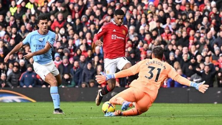 مباراة سابقة بين مانشستر يونايتد ومانشستر سيتي