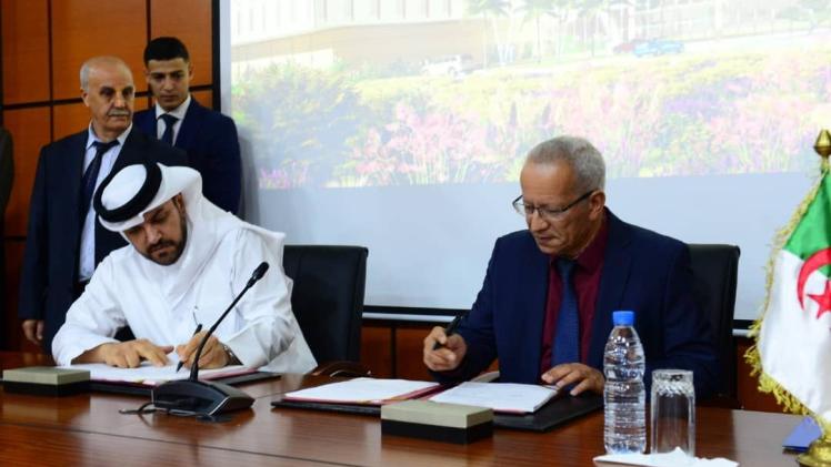 خلال توقيع الاتفاقية