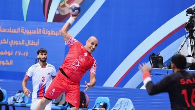 مباراة سابقة لفريق العربي