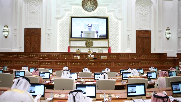 جانب من الجلسة الأسبوعية