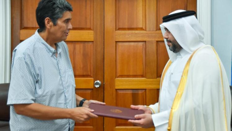 جانب من تسليم أوراق الاعتماد