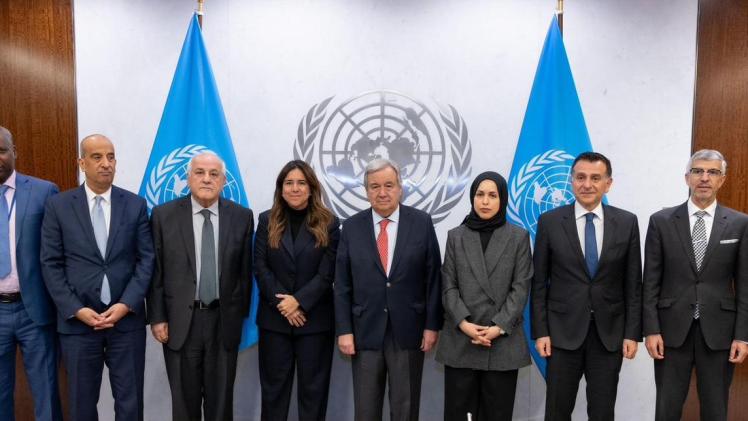 صورة جماعية على هامش الاجتماع