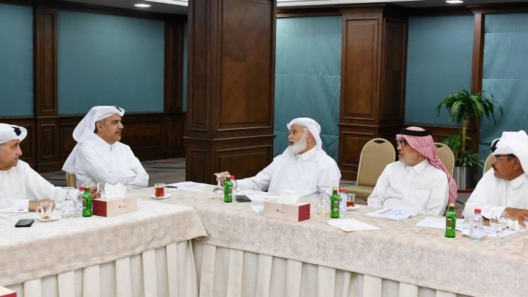 جانب من اجتماع اللجنة