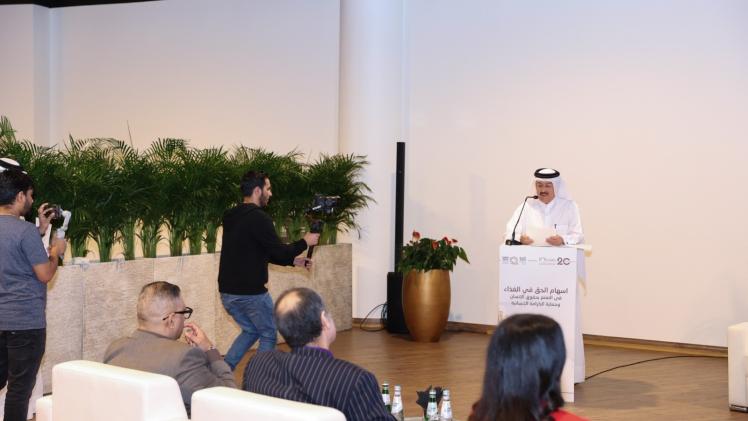 جانب من الندوة