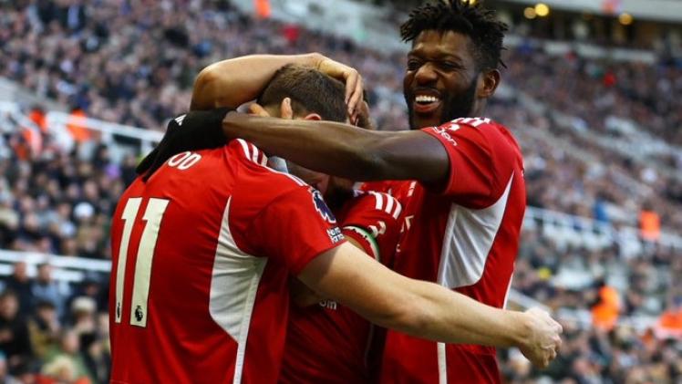 لاعبو نوتنجهام فورست