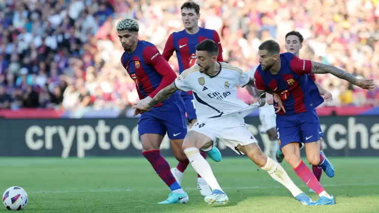 مباراة سابقة بين ريال مدريد وبرشلونة