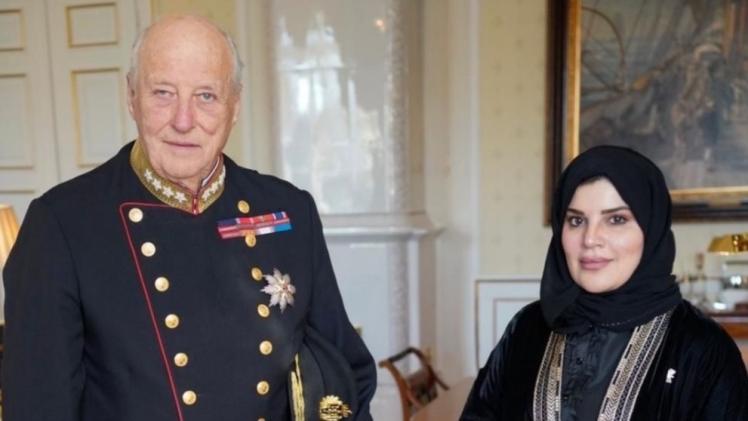 جانب من تسليم أوراق الاعتماد