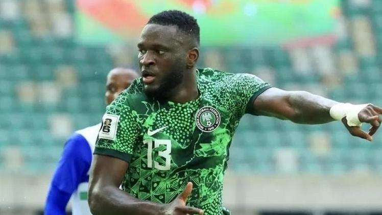 فيكتور بونيفاس