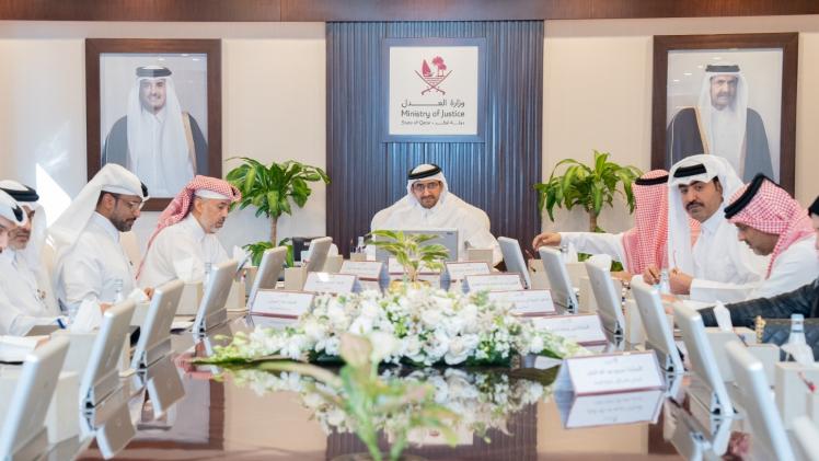 جانب من اجتماع اللجنة