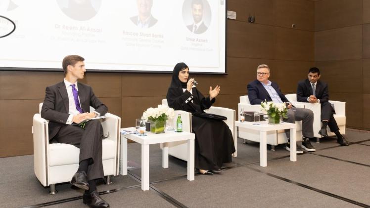 جانب من الندوة