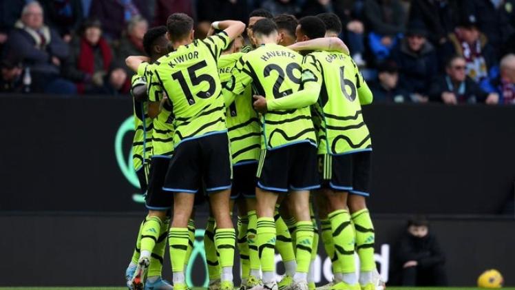 مباراة أرسنال وبيرنلي