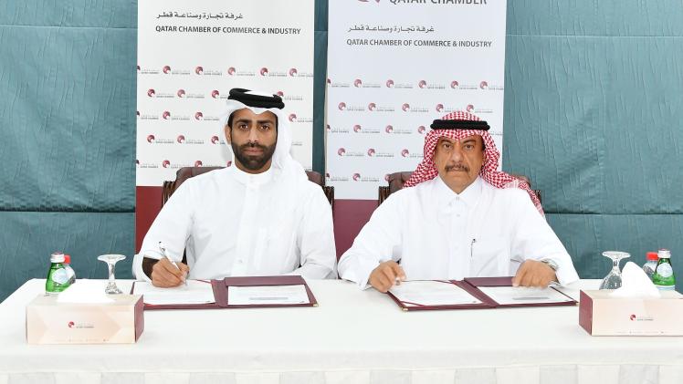 جانب من توقيع الاتفاقية