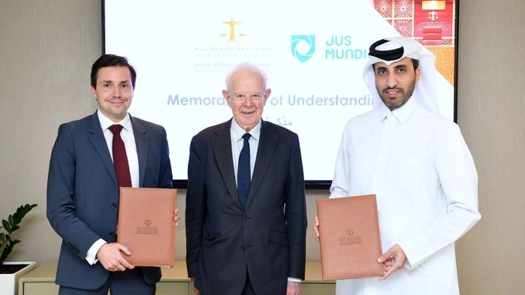 جانب من توقيع مذكرة التفاهم