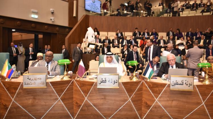 سعادة السيد سلطان بن سعد المريخي وزير الدولة للشؤون الخارجية