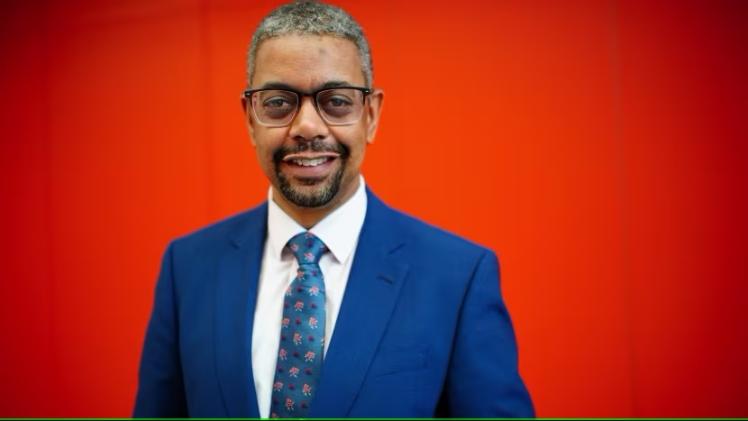 فوجان جيثينج رئيس الوزراء الجديد في ويلز