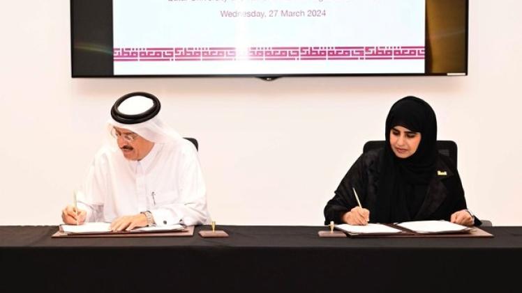 جانب من توقيع الاتفاقية