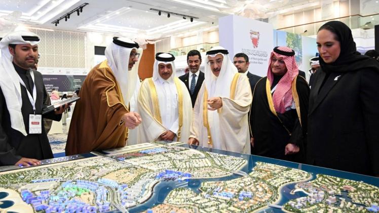 جانب من المشاركة القطرية في القمة